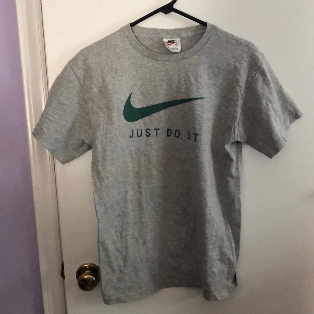 Nike  vintage kids XL t shirt